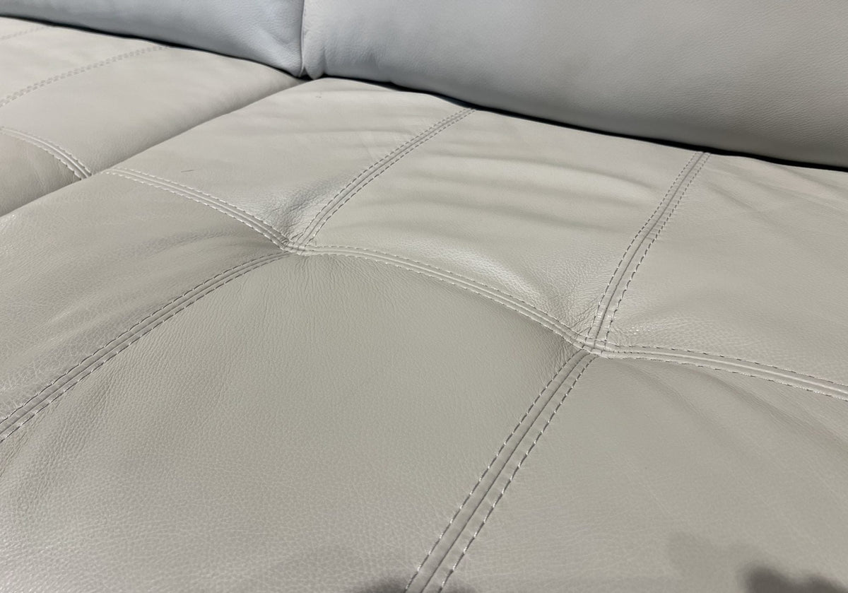 Leather vs. Fabric Sofa: How to Choose the Right One